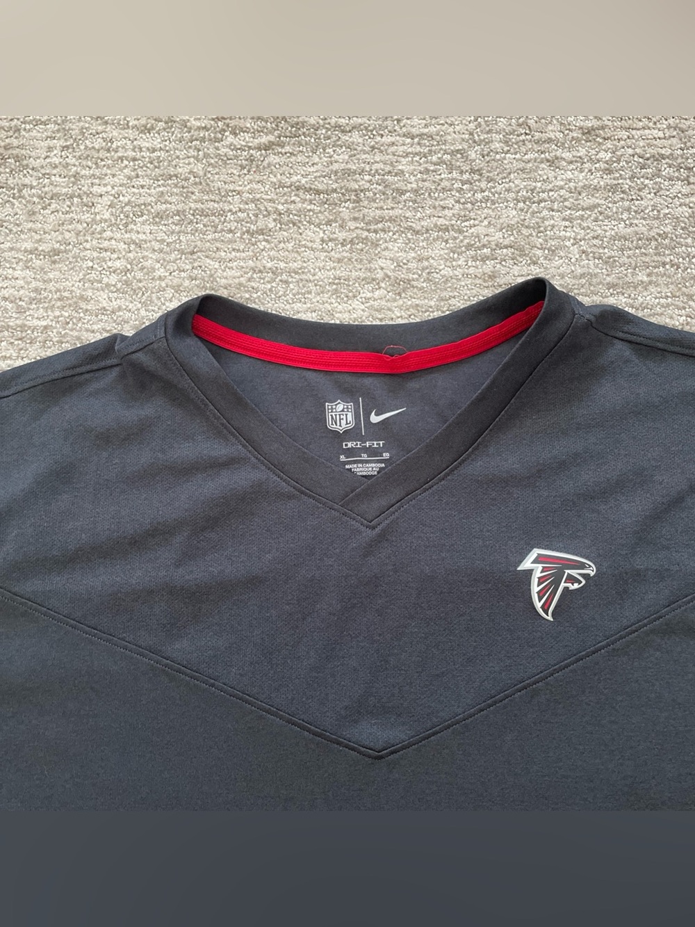 Atlanta Falcons Nike NFL On Field Dri-Fit Short Sleeve Shirt V-Neck Men's XL